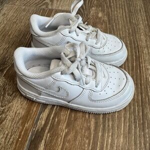 Nike Air Force 1 Low white baby/toddler shoes size 8